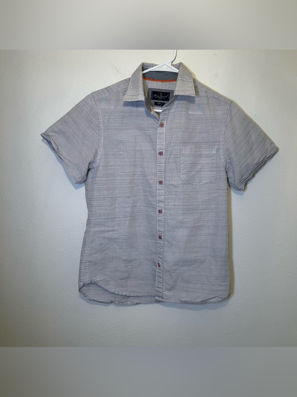 Across the Pond Short Sleeve Button Up Shirt Men’s Small Gray Lightweight Cotton